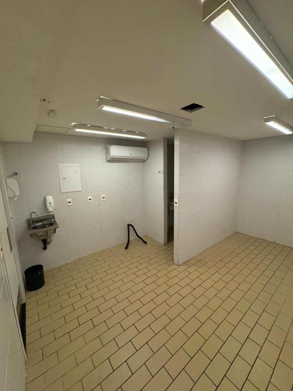 Loja Comercial 220m² – Rua Pamplona miniatura 14